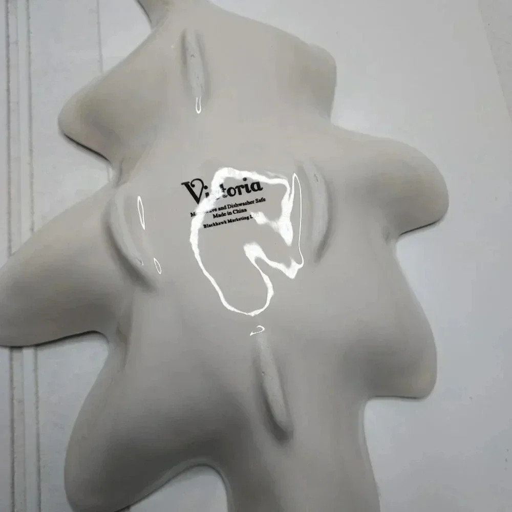 2 Victoria Pottery Black Hawk Marketing, White Ceramic Leaf Serving Dish - Picture 3 of 6
